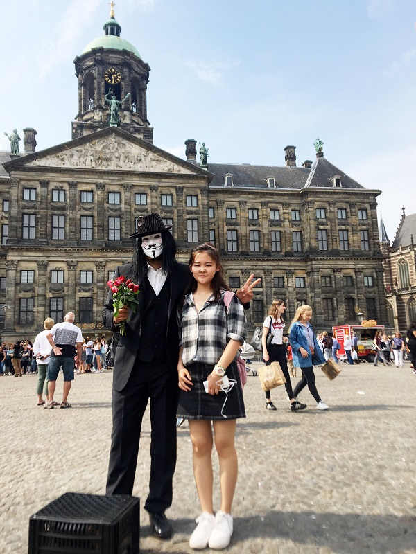 323a7ce629aa43af966efbabcb4015f5.jpg 贺玺琳.jpg