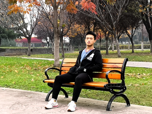 8e25ad428b584d3fbed2e851f890eeec.jpg 宗航.jpg