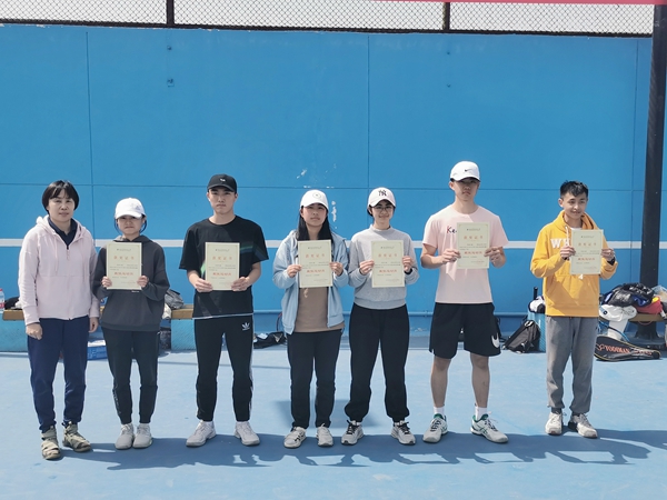 6b307dc4dd60462db231d77056f88c9f.jpg 颁奖图片1_副本.jpg