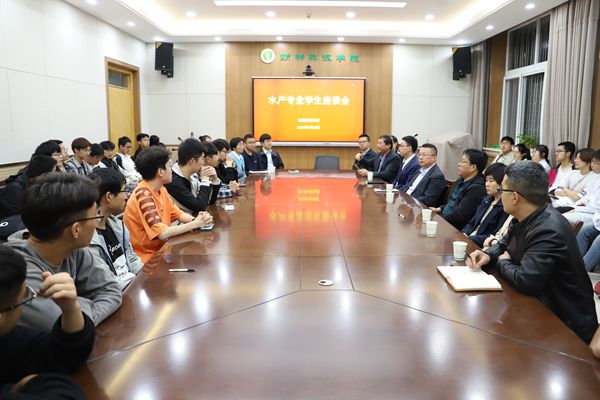 8dcee709697f49188b00e467c2409d23.jpg IMG_6984.JPG