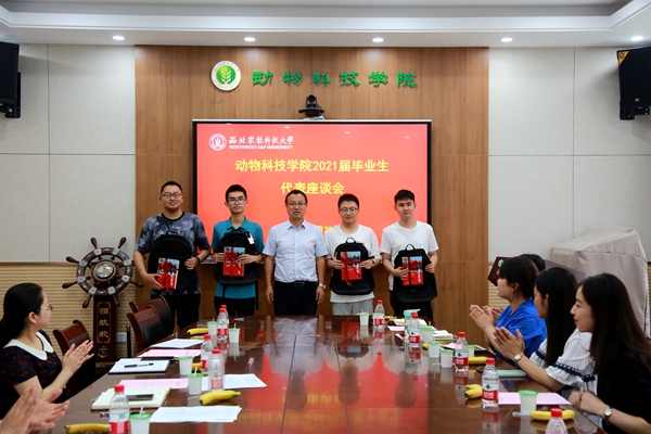 7335a0b1392e4384b4dadaad5ba1cae4.jpg 336A1000.JPG