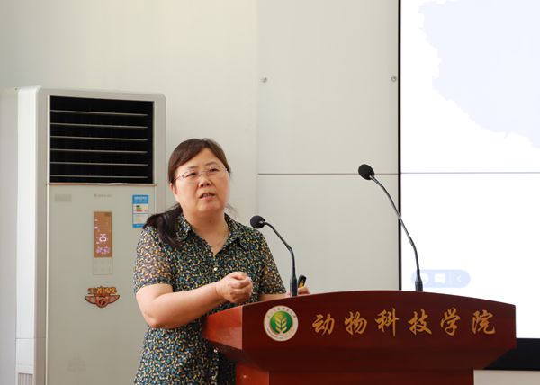 565193fcbf384587846bb1a9843494c9.jpg 胡.jpg