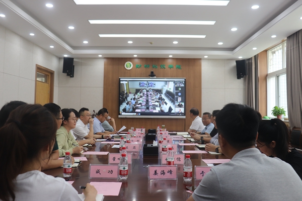 bdff27a624d244bd948e3ed0dcd4c93c.jpg 现场2.jpg